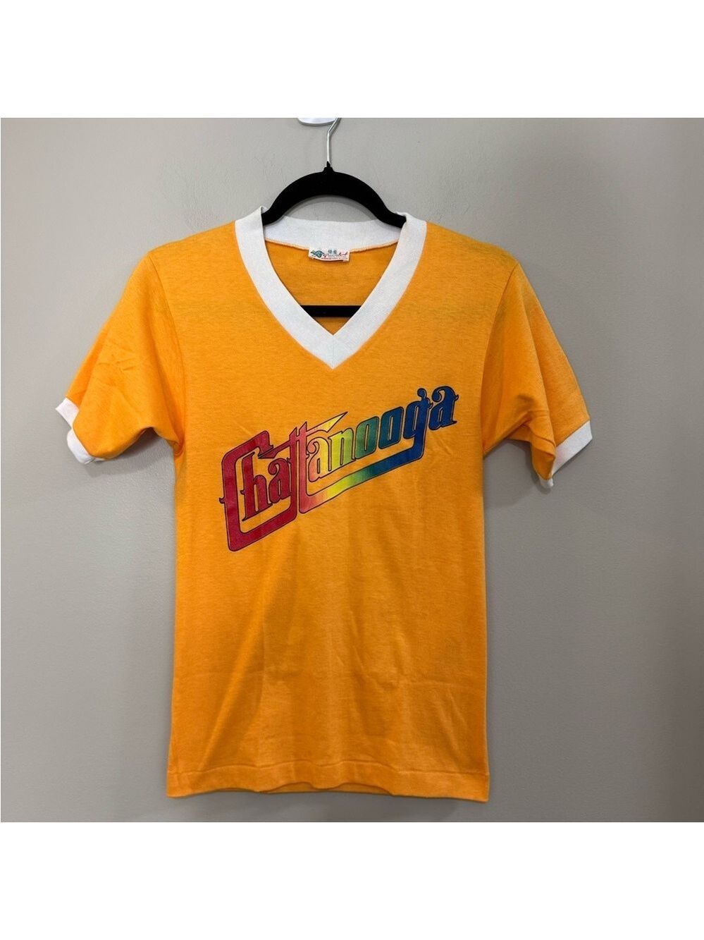 Vintage 70's Greenleaf Chattanooga white trim V-neck short sleeve tee. Size 32